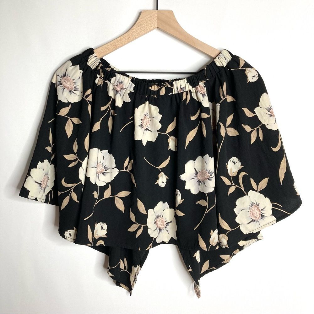 Lulus Cropped Cropped Cape Draped Blouse Size Small Black Tan Floral Split Back